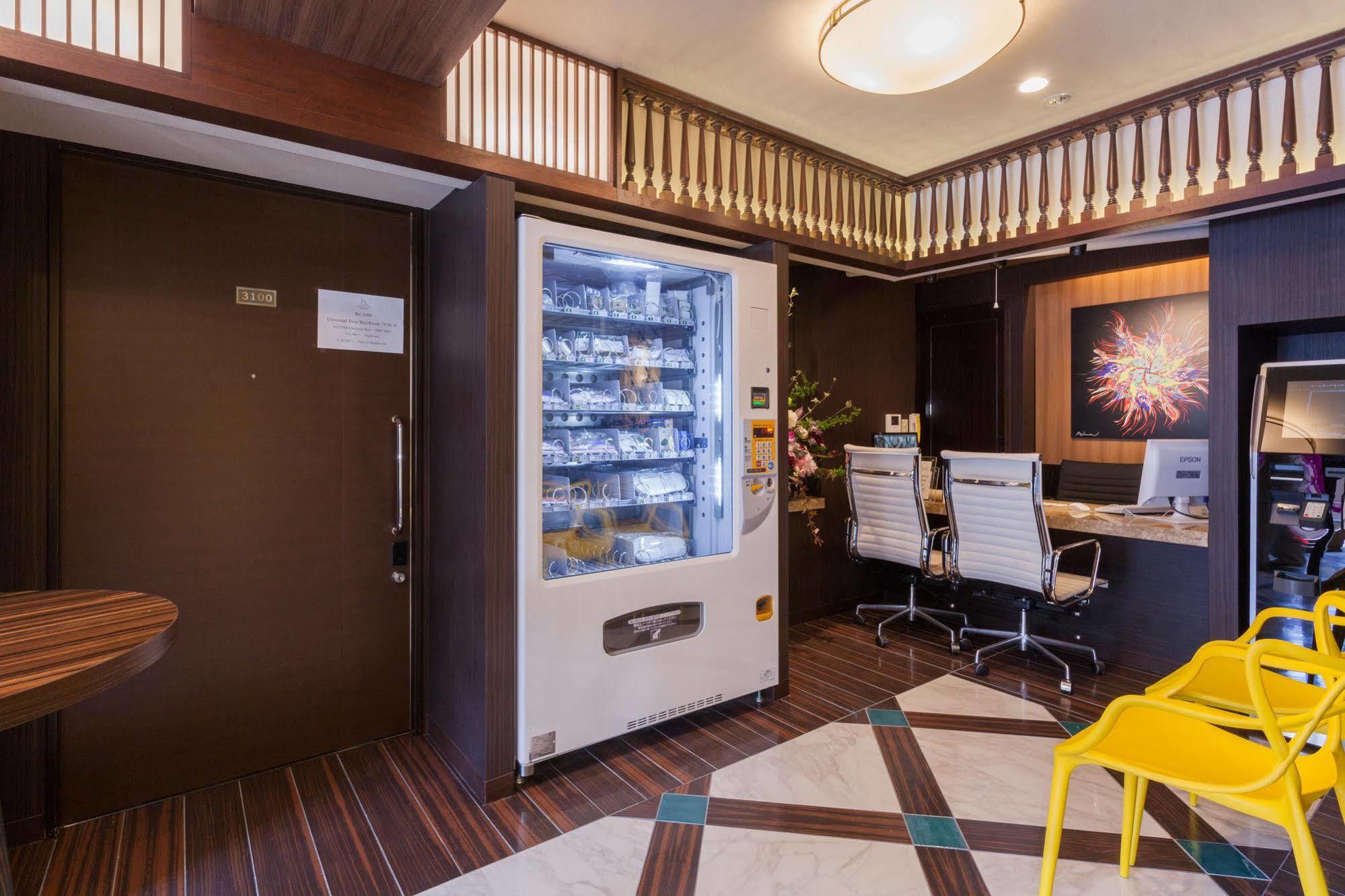 Kariyushi LCH. Premium Hotel Naha Esterno foto